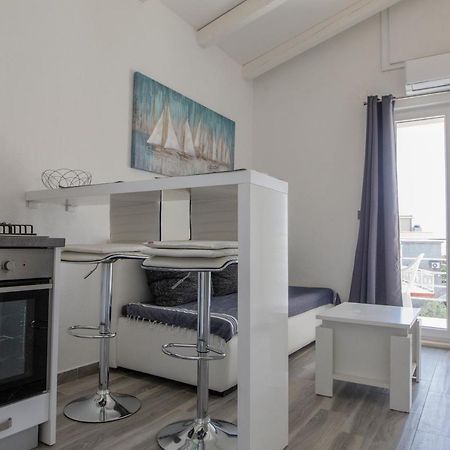 Zorana Apartman Rogoznica  Kültér fotó